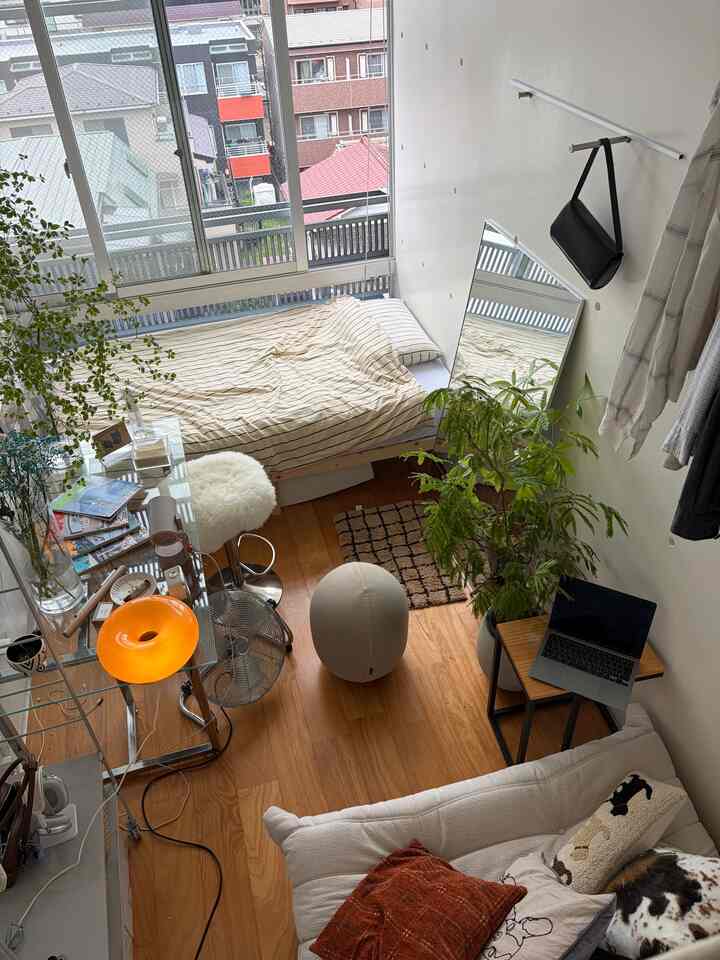I redecorated! (^^)

#cozyroom
#cozyhome
#cozystyle
#KoreanInterior
