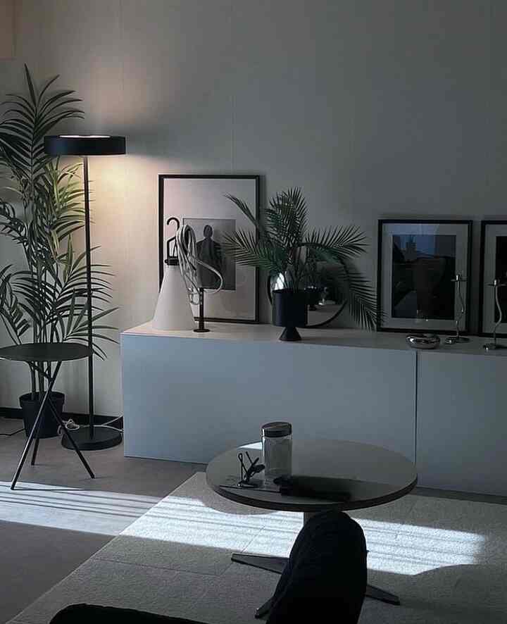 Living Room

#LivingRoom #リビングルームインテリア #無機質 #無機質インテリア #シンプルインテリア #flos #mayday #フェイクグリーン #間接照明 #フロアスタンド