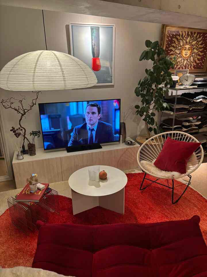 TOKYO ワンルーム暮らしのリビング

IKEA PS 2026で作るお家🏠
リビングが一気に華やかになりました♪

#IKEA #リビング　#インテリア雑貨