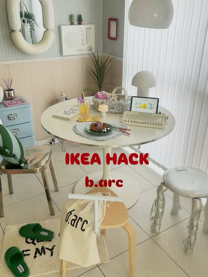 b.arcの背もたれ購入🩵IKEA HACK！
このアイデア凄い！IKEAのスツールに取り付けるだけで背もたれのある椅子に変身👏🏻
わたしはsky blueにしたよ🩵
他のカラーも可愛かった😍


#マイルーム
#お家カフェ
#リビングインテリア
#IKEA
#椅子
#ohouseshopping