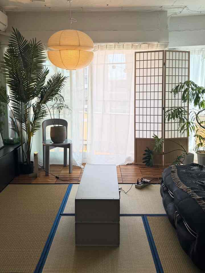 やっぱりここが落ち着く。

#rivingroom #japandi #模様替え #2LDK #リビング #リビングインテリア #北欧インテリア #韓国インテリア #ミッドセンチュリー #イケア #IKEA #ohouse 