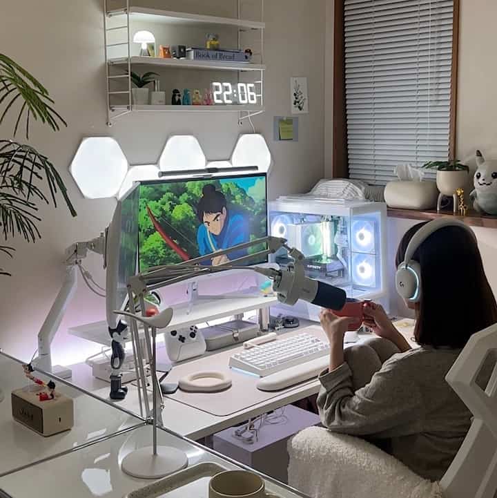 📖my work room
🎮gaming room

夜の映画時間がとても好き♡

#ロジクール
#interior
#gamingroom
#desktop
#ホワイトインテリア
#ヘッドホン
#植物
#エバーフレッシュ
#ikea
#nanoleaf
