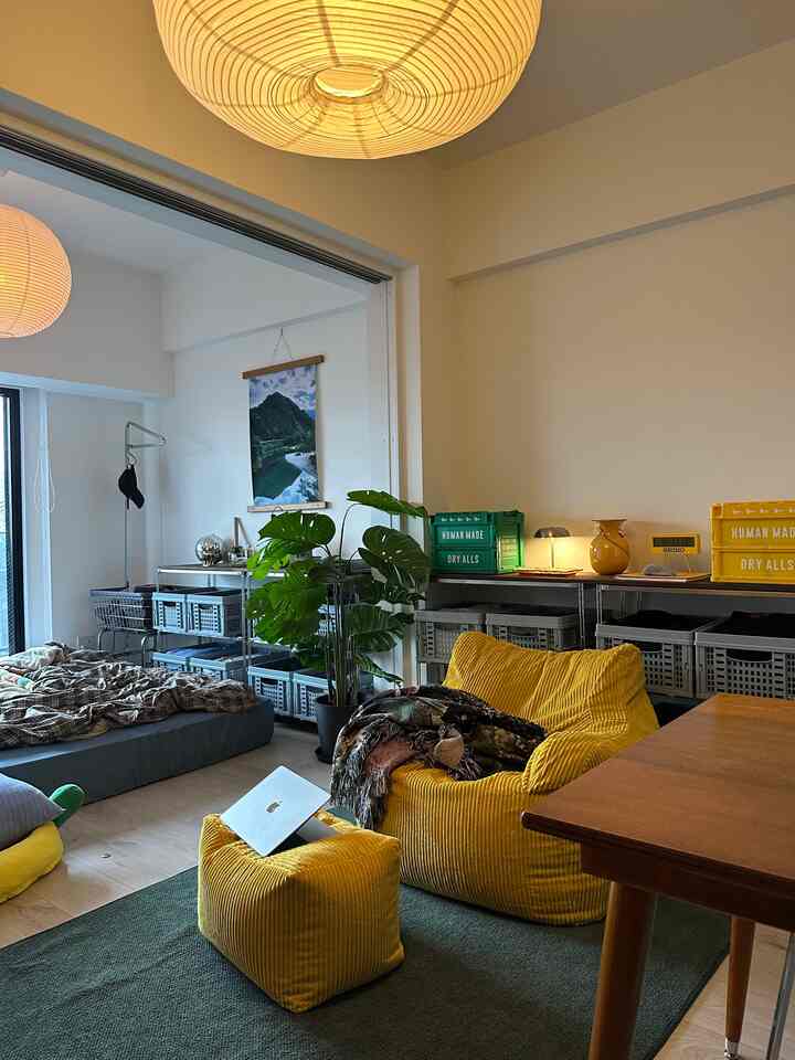 久しぶりの投稿です😌

部屋の雰囲気少し変わりました🍃

#リビング　#ソファー　#ダイニングテーブル