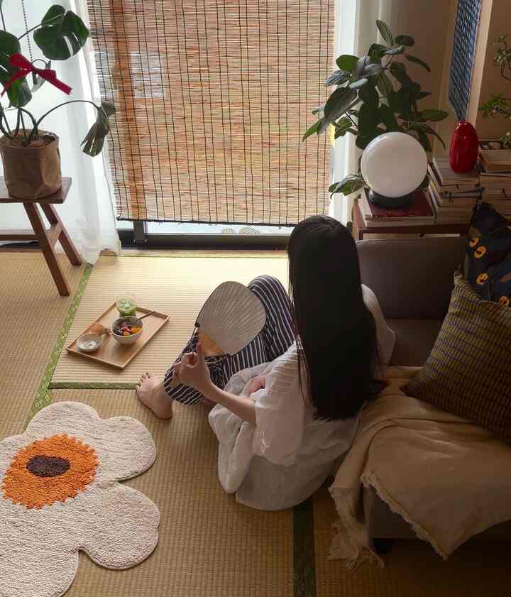 夏の思い出🌻

畳の上で、涼を楽しむ午後。

今年も穏やかな夏を過ごしました。

#夏の暮らし
#和室
#Japaneseapartment