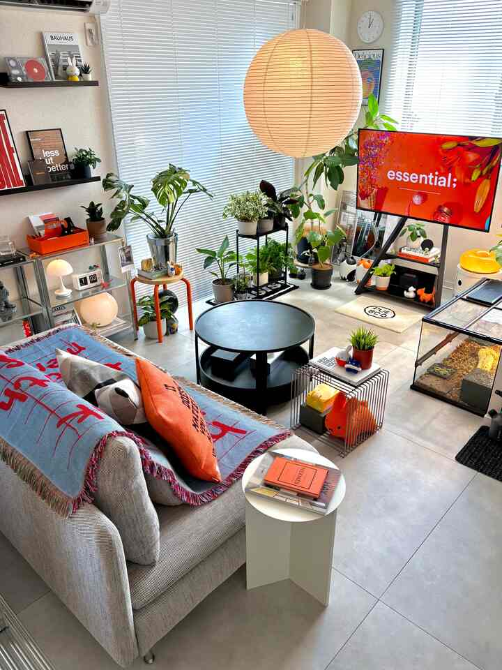 好きなものに囲まれたリビング🛋️

#インテリア #インテリアコーディネート #お部屋づくり