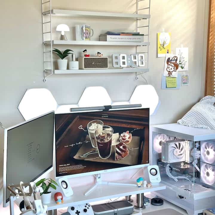 📖My work room
🎮Gaming room
Autumn sunshine ♡

#Mamuang-chan
#interior
#gamingroom
#desktop
#whiteinterior
#Pokemon
#pokemon
#plants
#Everfresh
#ikea
#nanoleaf
