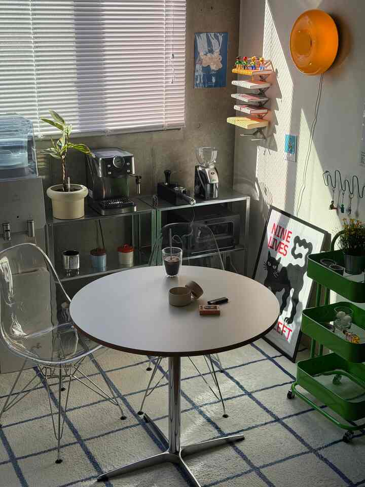 晴れ日のリビング☕️

#暮らし #暮らしの記録 #賃貸インテリア #インテリア #interior #interiordesign #room #home #homedecor #apartment #tokyoapartment