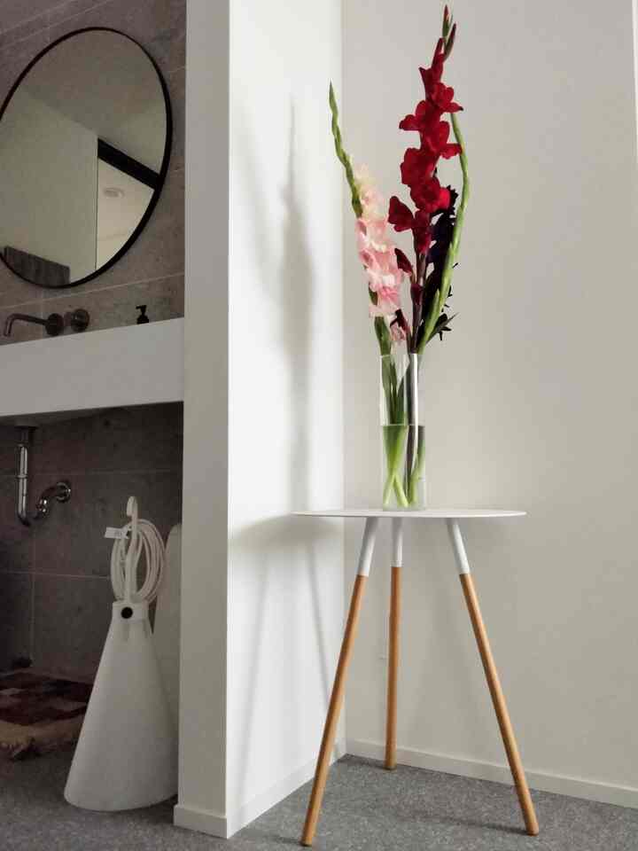 Saya menerima gladiol yang cantik🏵️
#Pintu Masuk #玄関飾り #洗面台