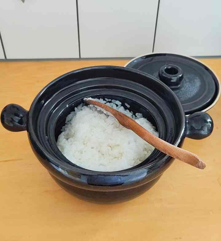 Saya sudah menggunakan pot tanah liat selama 4 tahun.
Ini pot tanah liat kedua saya.
#Pot tanah liat. #土鍋ご飯