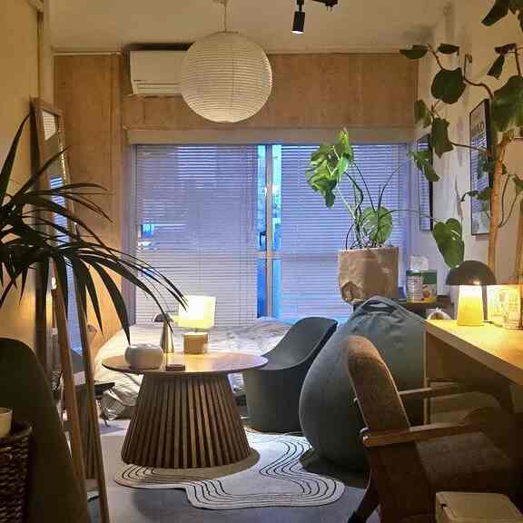いままでの部屋の移り変わり。
振り返ると季節によってこんなに部屋が変わってた。

#myroom #interior #インテリア #一人暮らし #部屋
#賃貸 #ベッド #ペンダントライト #ローテーブル #テレビボード #デスク #間接照明 #Ohouseshopping #Ohouse初夏準備