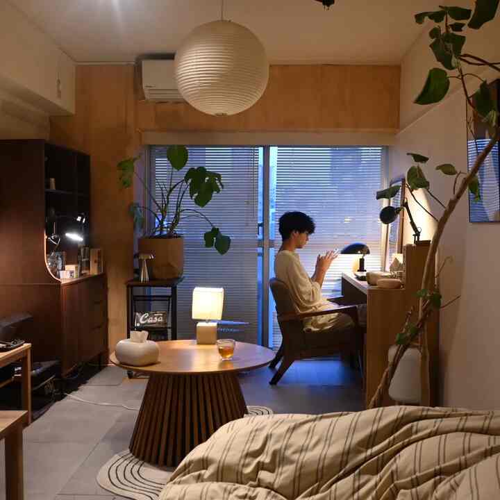 夏が来る前に部屋を夏仕様に模様替え。

#間接照明 #観葉植物 #一人暮らし #部屋 #賃貸 #myroom #interior #インテリア
#ベッド #ペンダントライト #ローテーブル #テレビボード #デスク #間接照明 #Ohouseshopping #Ohouse初夏準備