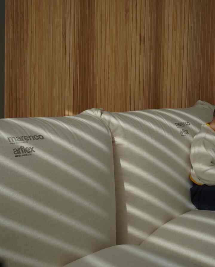 家の中心的存在のマレンコソファ
一生使っていきたいと思える家具

#平屋
#平屋の家
#平屋暮らし
#北欧
#北欧デザイン
#インテリア
#マレンコ
#アルフレックス
#arflex
#marenco
#MarioMarenco
#artek
#aalto
#alvaraalto
#scandinaviandesign
