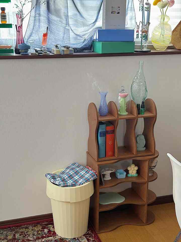 縦でも横でも使えるブックスタンド📖

SとLサイズを組み合わせて高さのあるディスプレイ棚に！

#ディスプレイラック #ブックスタンド