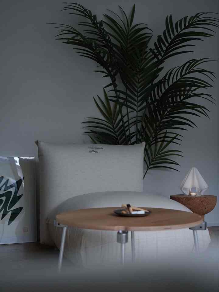 落ち着く空間があれば雨が続く日でもリラックスできる

#平屋
#平屋の家
#北欧
#北欧デザイン
#vitra
#marenco
#interior
#lighting
#倉俣史朗
#照明デザイン
#yamagiwa
#KSeriesMiniLimited
#postmodernism