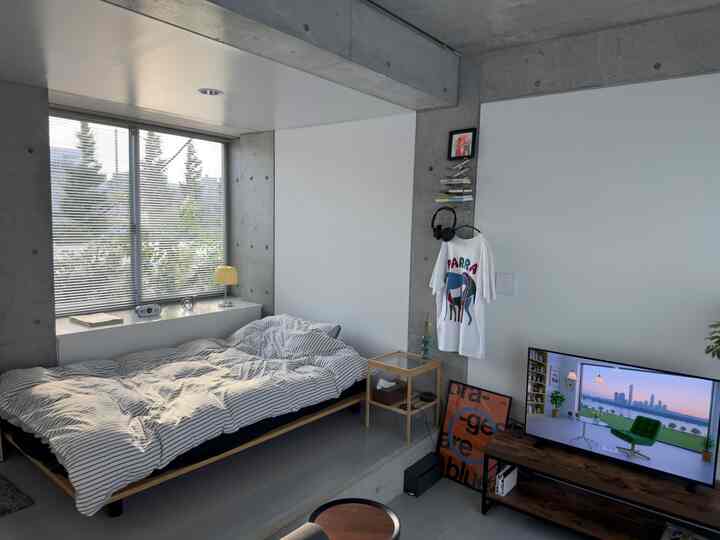 🇯🇵 4DK｜光と暮らすメゾネット✨コンクリートの箱をミッドセンチュリーで解体する空間作り