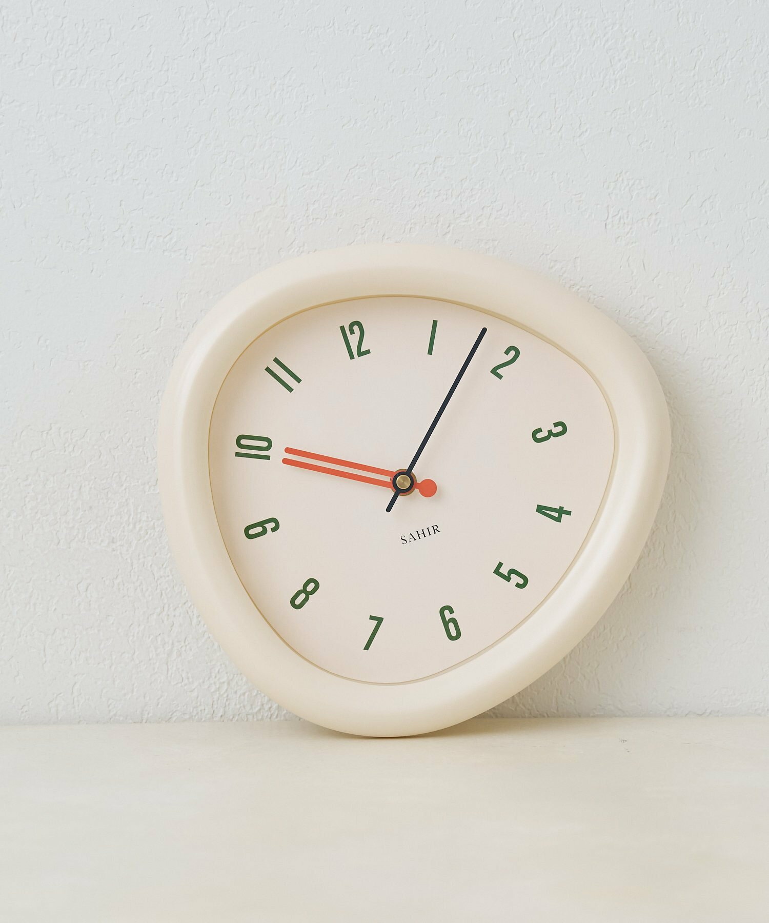 BIRTHDAY BAR SAHIR サヒール Silent Sweep Wall Clocks［2色］ | 時計