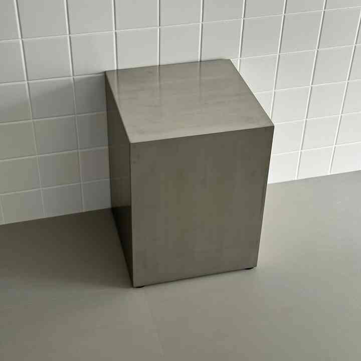 インダストリアルサイドテーブル