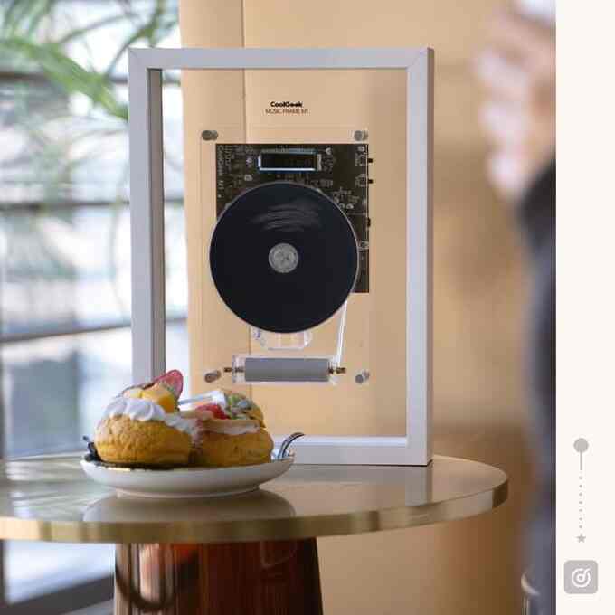 M1 CDプレーヤー