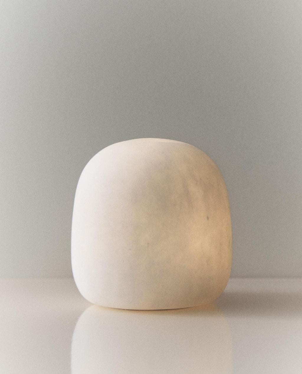 照明 アラバスターテーブルランプ ZARA HOME アラバスター 半卵型 テーブルランプ | 照明 | Ohouse