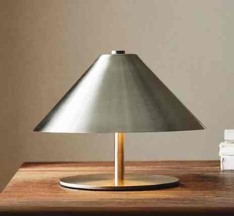 コードレス 鉄製 テーブルライト