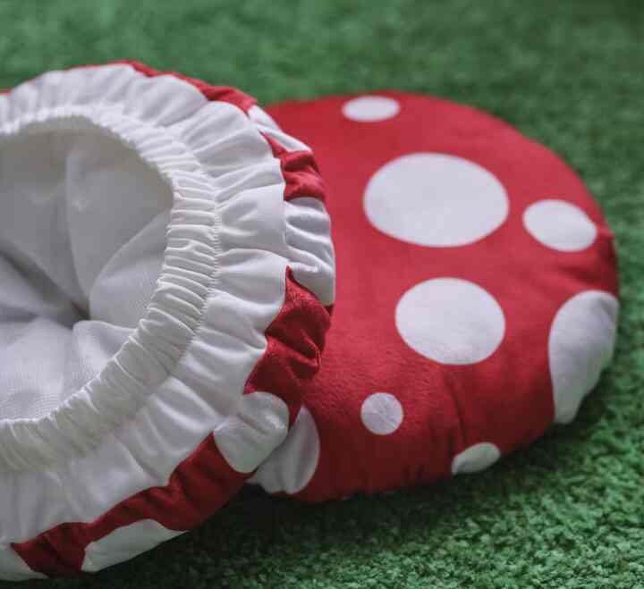 SKOGSDUVA スコグスデューヴァ スツール用カバー, キノコ形/レッド ホワイト