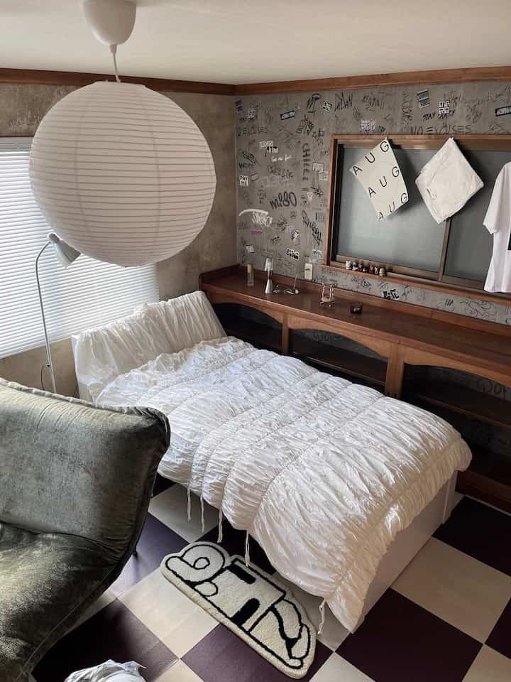 新しい部屋🏠
布団カバーはGATAのフリルが可愛いものをセレクト🛌
#布団カバー #韓国インテリア #ストリート
#ベッド