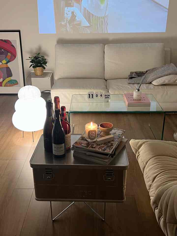 November berlalu begitu cepat...🐰🌕
#Interior sederhana #cosyroom #nightmood