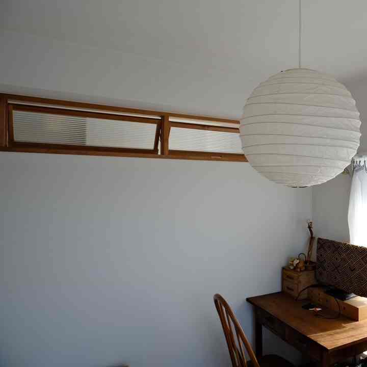 toolboxさんの室内窓には
モールガラスをいれてもらいました。

#室内窓 #ワークスペース #照明 #isamunoguchi
#ercol
