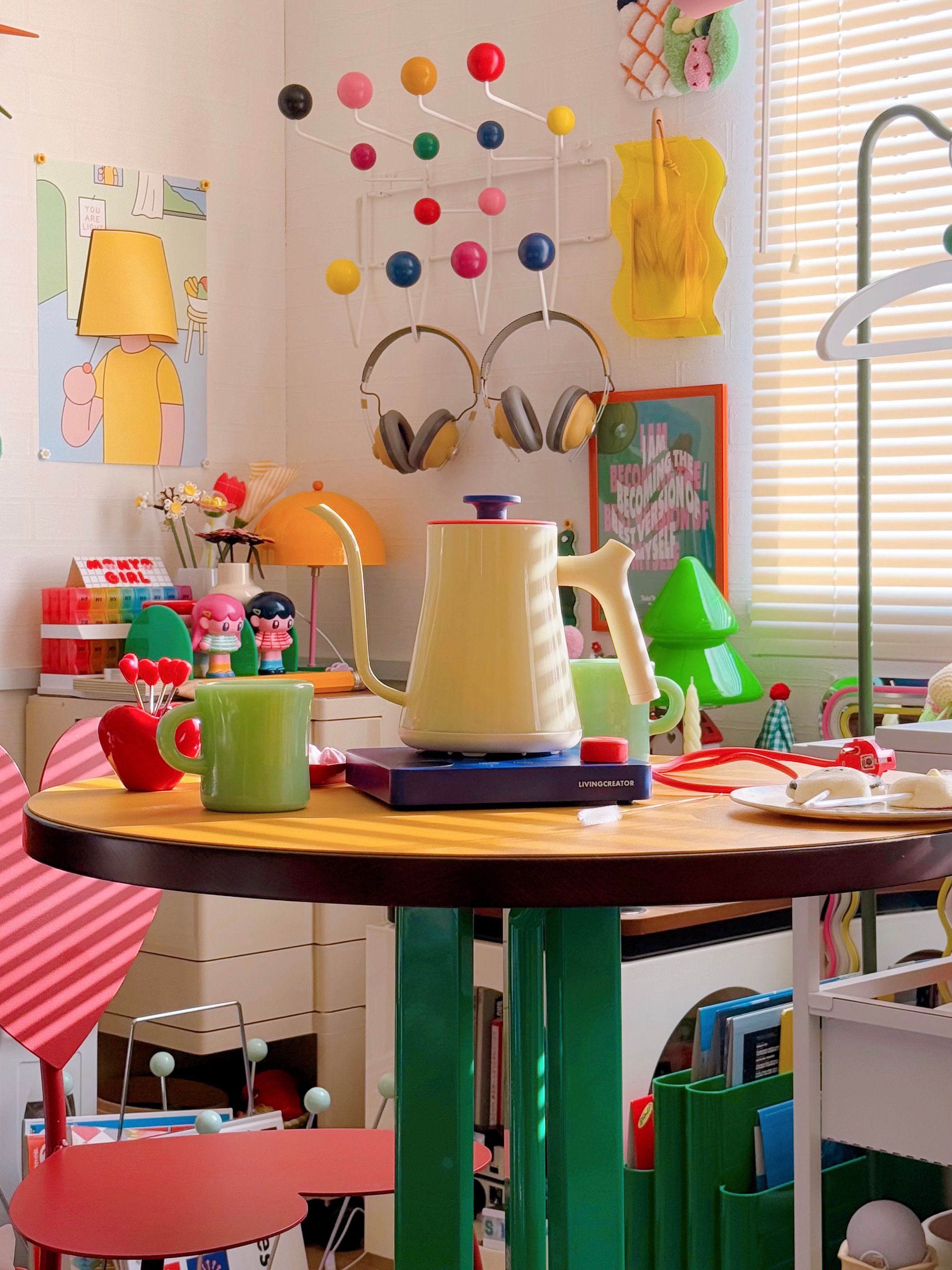 LIVING CREATOR GENIE : Electric pour-over kettle VIVID 電気ケトル