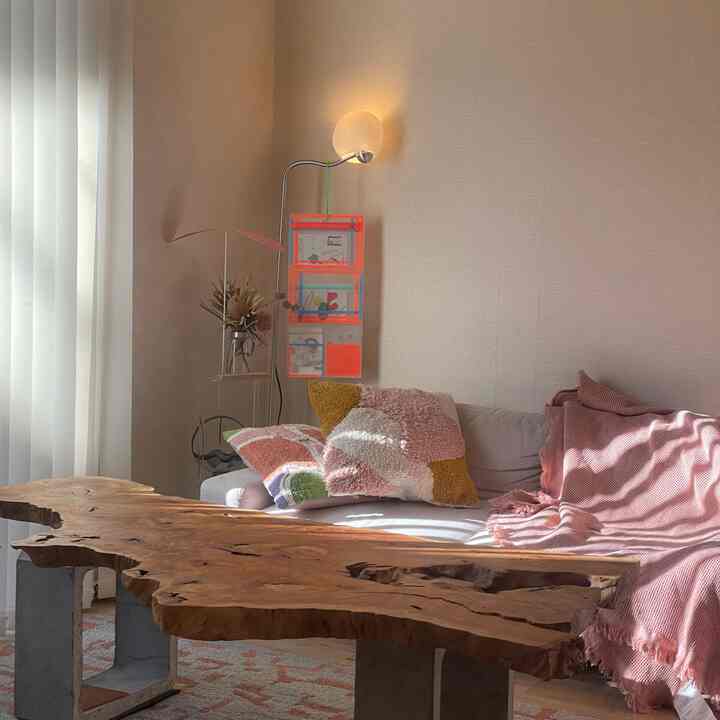 年末に向けてちょこちょこ掃除🧹

#カラフルインテリア
#ミッドセンチュリーモダン
#ジャパンディ
#ピンクインテリア
#一枚板テーブル