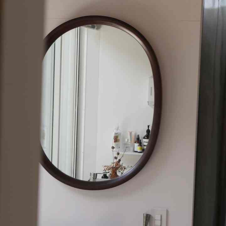 Bathroom mirror 🪞
Large and easy to use

#Yanagi Sori
#Bathroom
#Bathroom counter