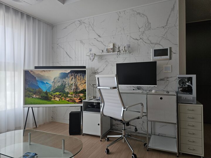 short form carousel card thumbnail