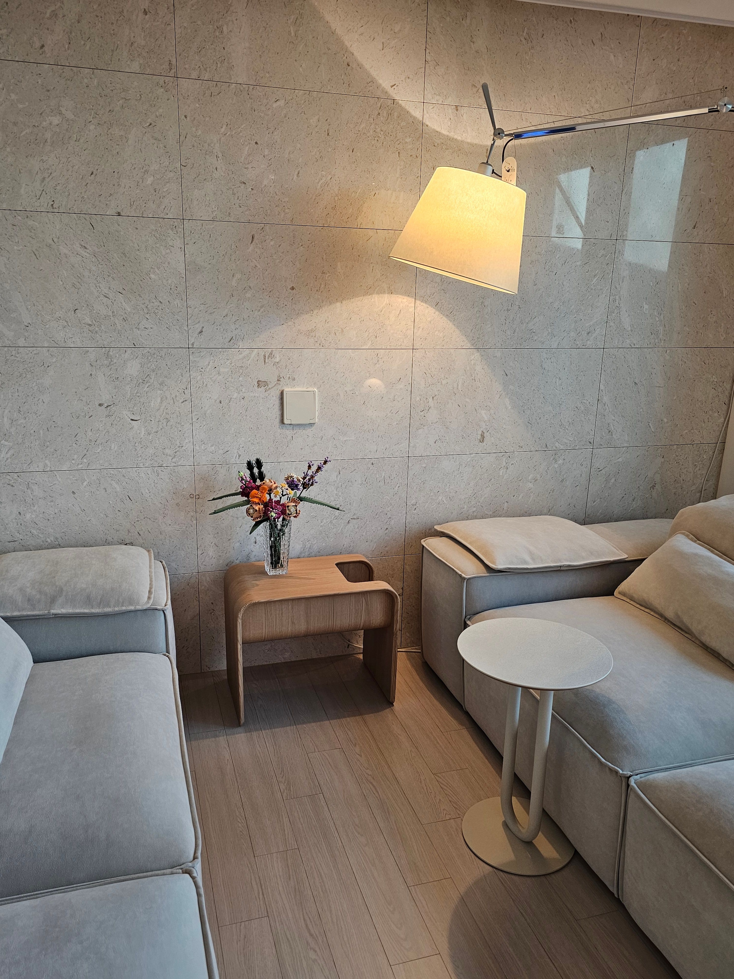 Multi-Use Curved Side Table user photo