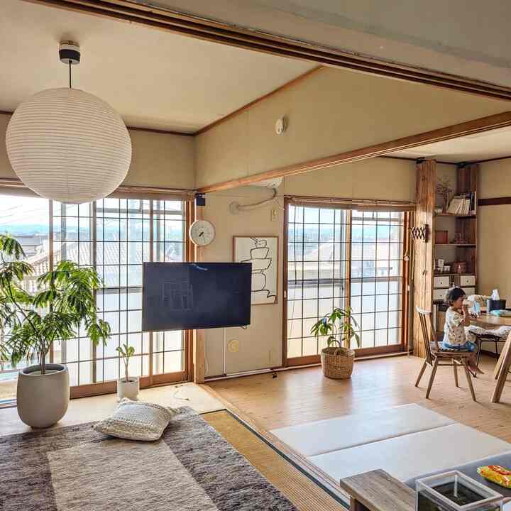 築54年のリビングダイニング𓂃◌𓈒𓐍

#築古物件 #和室インテリア #古民家 

