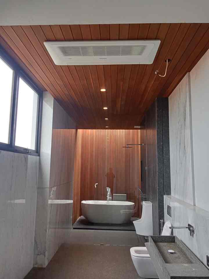 kamar mandi , flapon kayu Ulin 
#kayuulin #deckingulin #lantaikayuulin
