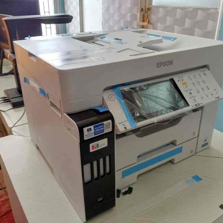 Epson L15180 dengan pencetakan cepat, kualitas tinggi, dan fitur ramah lingkungan. Targetkan bisnis melalui iklan online, soroti manfaat seperti efektivitas biaya, dan gunakan testimoni pelanggan untuk kredibilitas. Berkolaborasi dengan pengecer untuk promosi dan tunjukkan di pameran dagang atau webinar untuk keterlibatan langsung. #epsonl15180 #epson #printer