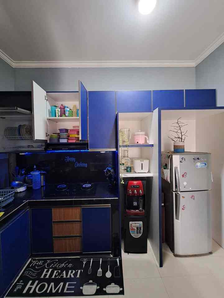 Ini adalah jantung rumah ini.

#kitchenset
#minibar
#dapurminimalis
#idedapuridaman
#desaindapuridaman
#dekorasidapur
