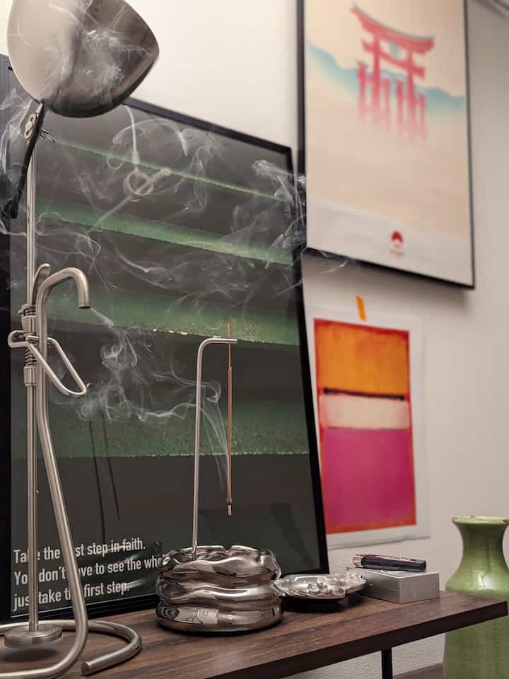 #お香 を焚く時間が一番安らぐ🫶

#イノセンス #イノセンスホルダー #お香立て