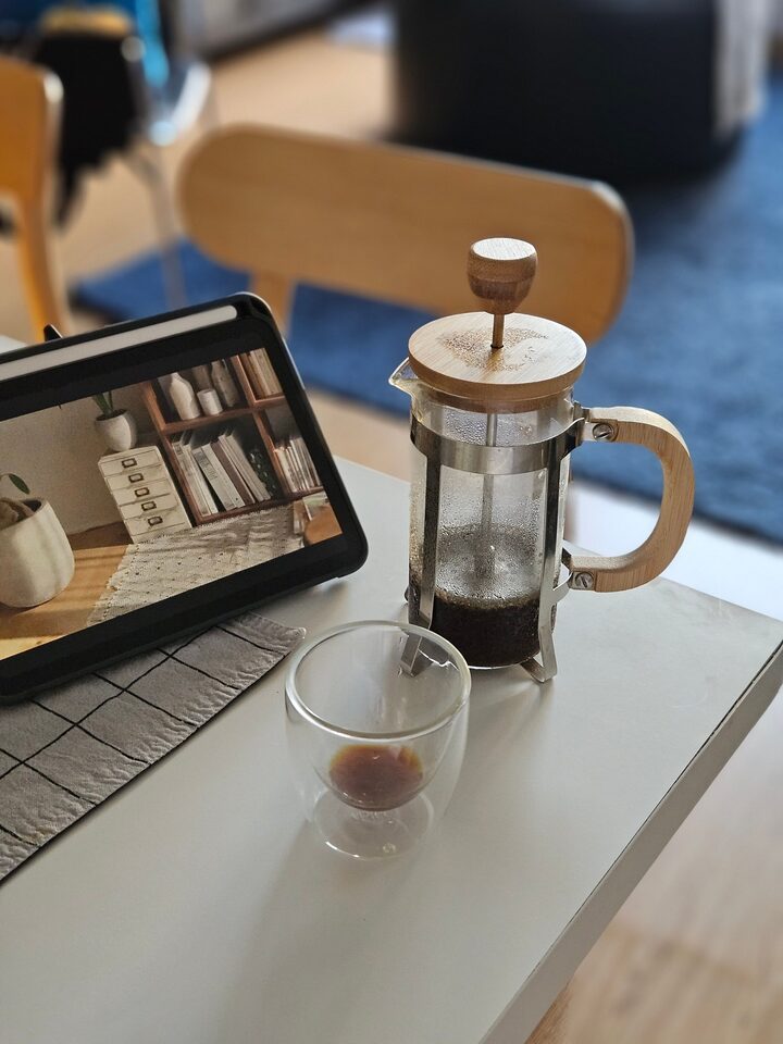 short form carousel card thumbnail