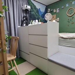 작은방 공간분리인테리어 🙆
수납 벙커침대로 공간분리!
#공간분리인테리어 #공간분리 
2평정도의 작은방 인테리어를 수납침대로 
공간분리하여 인테리어 했어요
수납침대는 저절로 공간분리가되는 인테리어인거 같아요
#작은방 #작은방인테리어 #작은방꾸미기 #2평 #2평방꾸미기 #2평방 #2평인테리어 
