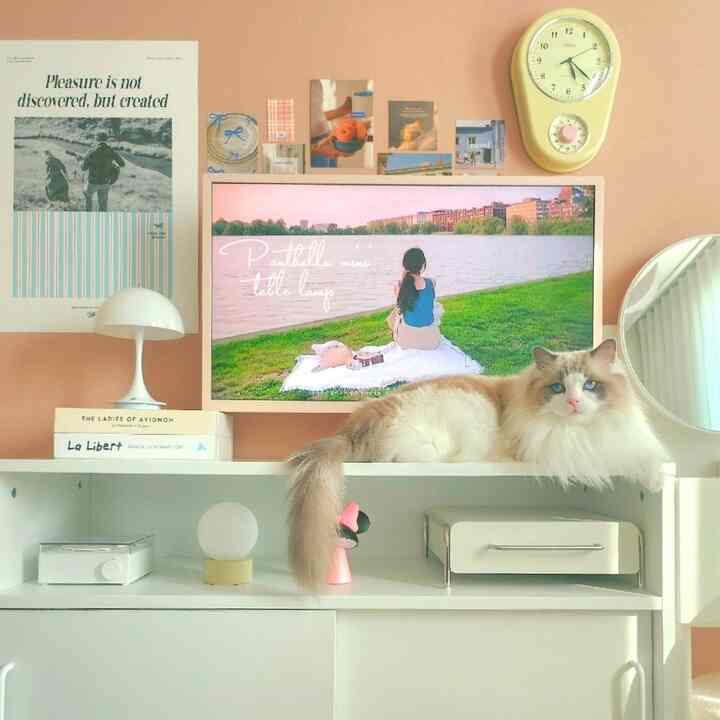 はい...新しい照明が来ました✨️

前のフィードでそれで照明が一体何だと聞いてみましたが、
実は私も知りません。

なぜなら、照明はいっぱいになるでしょう…◡̈ 
照明欲は無限です。 

なぜなら普通の空間にも照明一つ満たしても雰囲気がしっかり生きていてあきらめることができないんですよ👉👈

今日の照明はユートライトのパンテラミニテーブルランプです。

ワイヤレス照明の利便性に陥った私は、有線は実際には見えません 

あちこち移動しやすく、タッチ一回で色変換と明るさ調整までなるのでどれほど魅力的なのか🤍

でも...価格は..2マナンですよ👍

高価な照明は負担になって挑戦できなかった場合 
苛性雨の良い照明から挑戦しながら、照明の魅力に陥ってみてください 

それでは私のように一つ一つ集めます。

💡𝚝𝚑𝚊𝚗𝚔𝚜 𝚝𝚘 @u2lighting

#今日のガーデン照明＃照明スターグラム