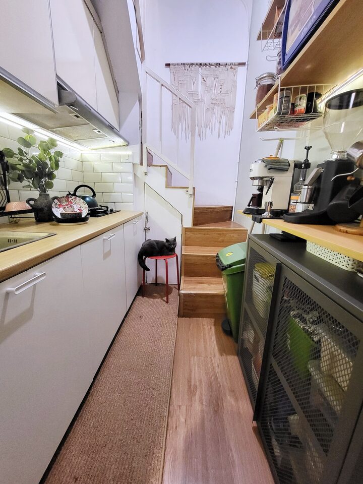 short form carousel card thumbnail