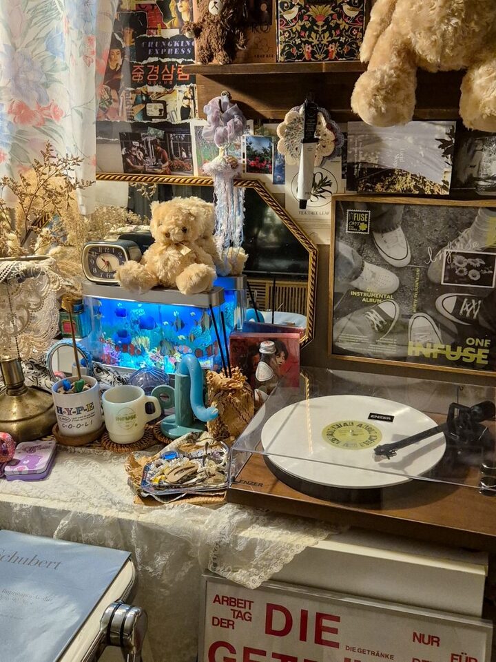 short form carousel card thumbnail