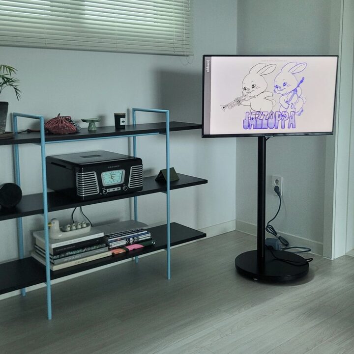 short form carousel card thumbnail