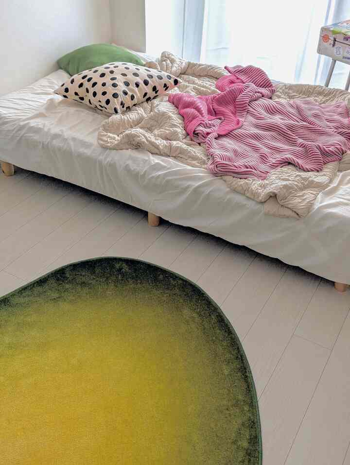  寒くなってきたから、
そろそろ冬用布団の出番かな？？
涼しいのは嬉しいけど、雨やくもりじゃなくて
気持ちの良い秋晴れがいいですね🥲🍂
#ベッド #ベッド周り #布団カバー #ikea #ikeaインテリア #ikea寝具 #lowya