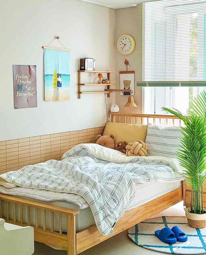 みんなが暖かい寝具に交換しましたか？
私は4つの家族のベッド4つのパッドです。 
洗濯をするのはいたずらではありませんㅜㅜ
私の好きな部屋ドゥチバン 
ヌビジオ深く眠るストライプシャンク布団セット 
清明な空に似たダブリンで敷いてくれました。 
私の好きな色のホワイトとスカイブルーのストライプの組み合わせ 
中は黄色の色だからこそ、とてもいいと思います。
高密度ウォッシングマイクロファイバー生地に9オンスのハローファイバーソームを使用してマラン  #아이방 #우드인테리어 #맞팔 #누비지오 #이불 #차렵이불 #깊게자요 #스트라이프  #아들방꾸미기 #아들방인테리어 #초등학생방 