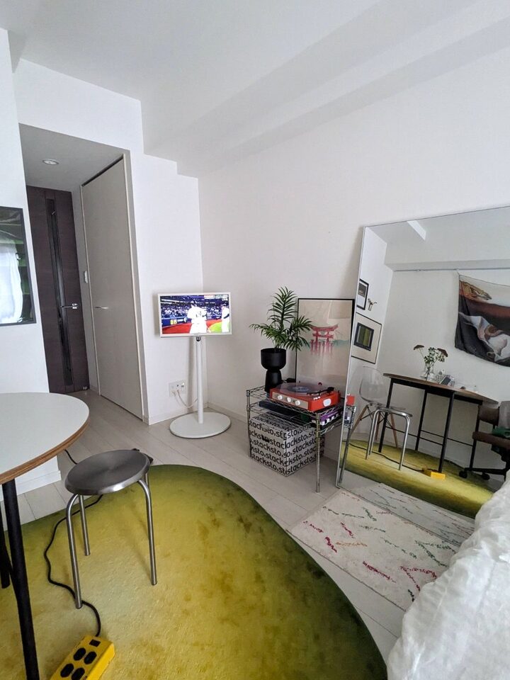 short form carousel card thumbnail