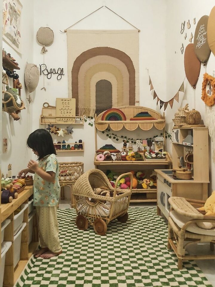 short form carousel card thumbnail