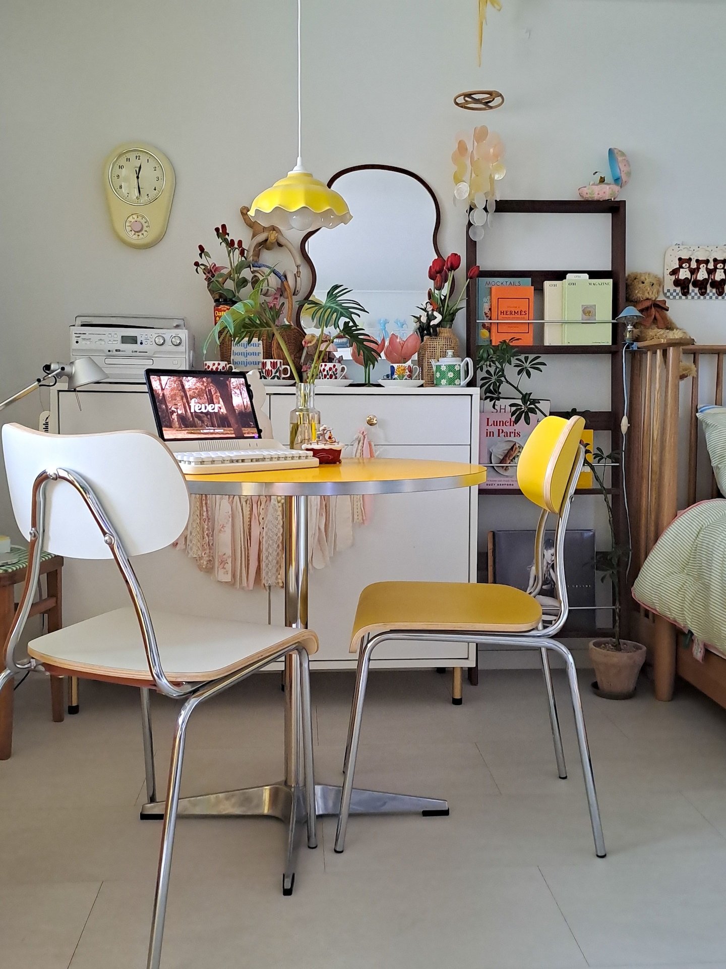 Flow Line Dining Chair user photo