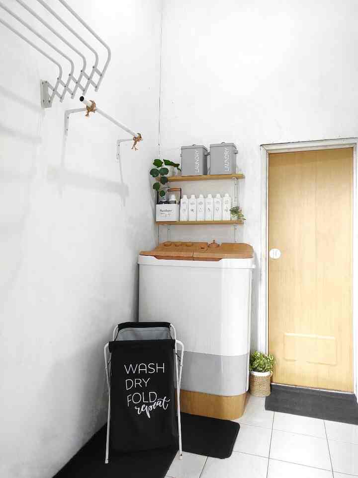 Postingan hesipontiasari